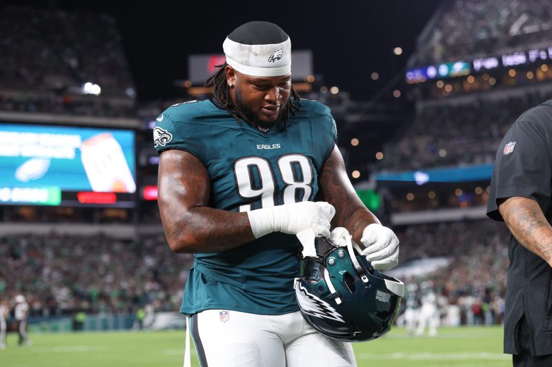 The 2025 NFL season got off to an explosive – and wet – start.
The Dallas Cowboys and Philadelphia Eagles managed to score on every possession in the first half, but before either team took a snap from scrimmage, Jalen Carter was ejected.
As the Cowboys offense and the Eagles defense took the field following the opening kickoff, Carter approached Dallas QB Dak Prescott and spat on the quarterback.
Carter’s absence was noticeable in the first half as Cowboys running back Javonte Williams managed to rush for two touchdowns.
Some NFL fans are wondering if Carter will be suspended for his actions. Here’s a look back at similar situations in NFL history.
Will Jalen Carter be suspended?
Based on previous instances where a player spat on another, it’s unlikely that Carter will be suspended.
History suggests that Carter is unlikely to be suspended.
In 2020, then-Baltimore Ravens defensive back Marcus Peters was fined for spitting on Cleveland Browns wide receiver Jarvis Landry, but not suspended.
In 2006, Terrell Owens faced a similar situation and was fined but not suspended for his actions when he spat on Falcons CB DeAngelo Hall. Owens was fined $35,000 for spitting, but wasn’t ejected from the game because the officials were unaware that the incident had occurred.
Additionally, the late Sean Taylor had a similar experience in Washington; he received a fine of $17,000 but was not suspended.
It’s important to note that the latter two situations are nearly decades-old. This offseason, the league discussed the importance of ‘respect for the opponent,’ which is a point of emphasis for officials this season.
Still, a precedent for a suspension for spitting does not exist.
Given NFL history surrounding spitting punishments, Eagles fans should expect Carter to be available for the Super Bowl rematch in Week 2 when the Eagles travel to take on the Kansas City Chiefs.
<em>All the NFL news on and off the field. Sign up for USA TODAY’s 4th and Monday newsletter. Check out the latest edition: Your complete guide to NFL Week 1.</em>
This post appeared first on USA TODAY
